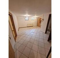 Zentrale gelegene 2 Zimmer KG Wohnung - Speichersdorf