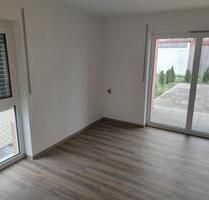 Mietwohnung, 3 Zimmer, neuwertig, große Terrasse, Königshofen - Bad Königshofen im Grabfeld