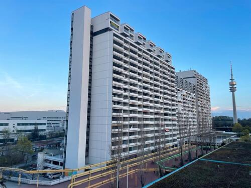 Foto - Olympiadorf: Großer Stellplatz zu vermieten