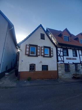 Foto - Einfaches Haus mit moderner Pelletheizung, ruhige Lage Ortskern
