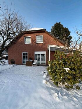 Foto - Haus in begehrter Lage in Ahrensburg ( 198m* Nutzfläche )