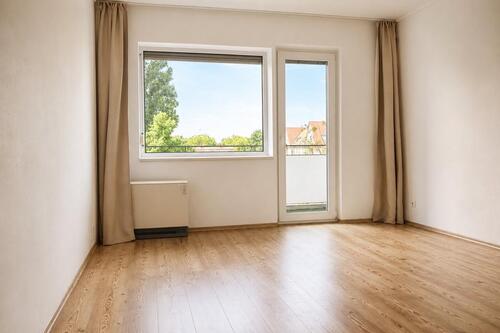 Foto - Helle 2-Zimmer-Wohnung mit großer Sonnenloggia, provisionsfrei
