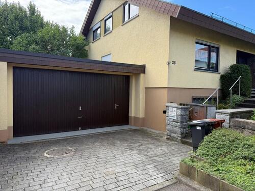 Foto - Einfamilienhaus mit großer DG-Wohnung - Raum und Möglichkeiten