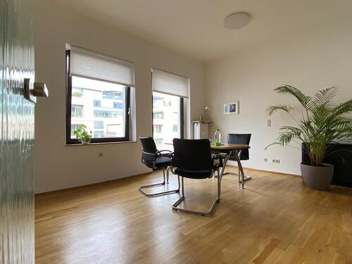 Foto - ZENTRAL GELEGENES BÜRO IM HERZEN DER KREFELDER INNENSTADT ZU VERMIETEN!