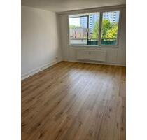 Helle 2-Zimmer-Wohnung mit Balkon in Laatzen