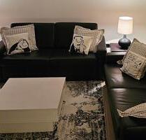 Exklusiv: Stilvolle möblierte 3 Zimmer Maisonette-Wohnung mit Terrasse, Garten und Carport, Koblenz