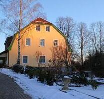 Schöne 2-Raum Wohnung mit Terasse, Einbauküche und Gartennutzung für gehobene Ansprüche - Haselbachtal