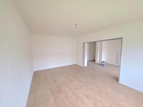 Foto - Schöne neu sanierte 3 Zimmer Wohnung zu vermieten