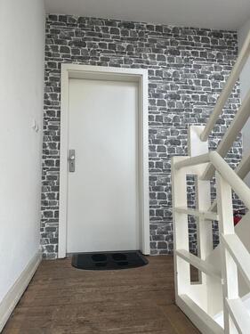 Foto - Voll renovierte und frisch sanierte 4-Zimmer Wohnung