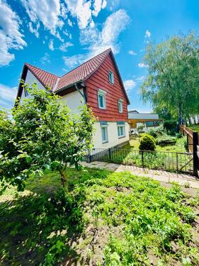 Foto - Gepflegtes großzügiges Einfamilienhaus mit Blick ins Grüne
