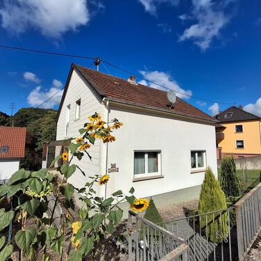Foto - PROVISIONSFREI Ein- Zweifamilienhaus in Mettlach zu verkaufen