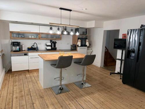 Foto - Großzügige 200 m² Wohnung mit sonniger Terrasse