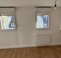 Helle 1 ZKB Wohnung + VorratsraumWaschraum und Keller - Saarbrücken