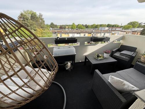 Foto - Stilvolle und attraktive Wohnung mit Loggia, EBK und TG­Stellplatz - Mannheim Vogelstang