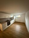 Foto - Bezugsfreie 2-Zi-Souterrainwohnung – frisch gestrichen, moderne Küche, keine Provision!