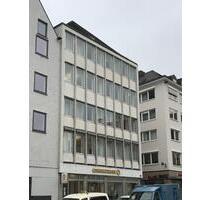 Innenstadt: Kleines Büro mit 2 großzügigen Räumen - Ingolstadt