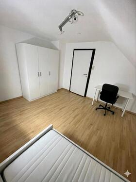 Foto - 1 Zimmer in 5er WG - 450,00&nbsp;EUR Kaltmiete, ca.&nbsp; 12,00&nbsp;m&sup2;