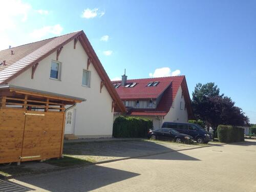 Foto - Nachmieter für: 2-Zi-WE0.1 KH_FH- EBK, FB-Heiz, Terrasse, Parken