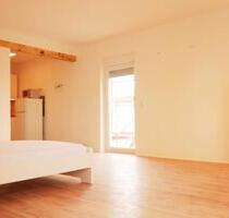 R15 - Von Privat: möblierte (optional) 1 ZKB, mit EBK und SP - Bockenheim an der Weinstraße