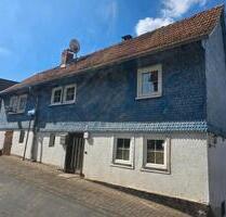 Einfamilienhaus zu Verkaufen - 44.000,00&nbsp;EUR Kaufpreis, ca.&nbsp; 100,00&nbsp;m&sup2; in Neuenstein (PLZ: 36286)