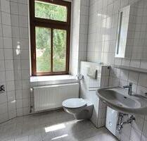 Günstige und geräumige 2-Raumwohnung mit Tageslichtbad und Nähe ÖPNV (Sonnenberg) - Chemnitz Hilbersdorf