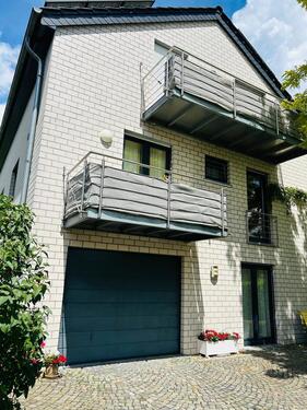 Foto - Großes Einfamilienhaus im Grenzgebiet