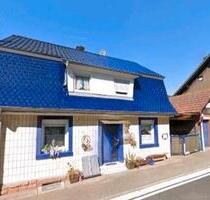 Freistehendes Einfamilienhaus Einliegerwohnung, Carport Scheune - Oberzent