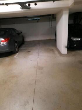 Foto - Tiefgaragenstellplatz - 75,00 EUR Miete,
