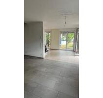 Helle DHH mit Garten und zwei Stellplätzen in attraktiver Lage - Schwetzingen