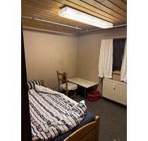 Zimmer zu vermieten - 400,00&nbsp;EUR Kaltmiete, ca.&nbsp; 22,00&nbsp;m&sup2; in Alzey (PLZ: 55232)