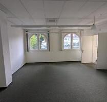 Helles Büro zu vermieten - 400,00 EUR Kaltmiete, in Weinheim (PLZ: 69469)