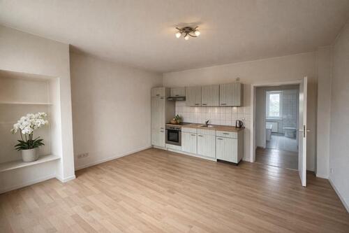 Foto - Frisch renovierte 2-Zimmer-Wohnung mit neuer Einbauküche