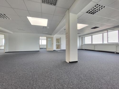 Foto - Klimatisierte Büroflächen im Gewerbegebiet