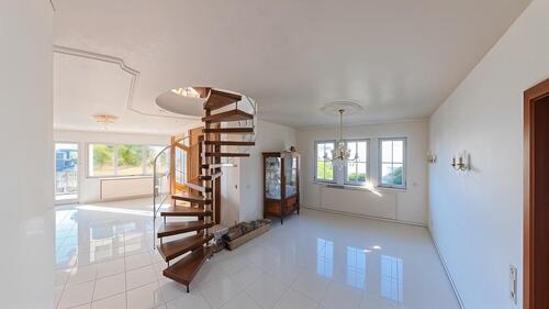 Foto - Exklusive Maisonette-Wohnung in ruhiger Sackgasse – 169 m², 2 Bäder, Doppelgarage