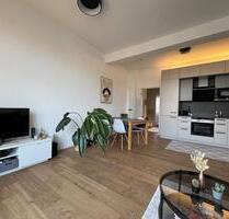 Exklusive Penthousewohnung, hochwertig saniert, Einbauküche - Darmstadt Darmstadt-West