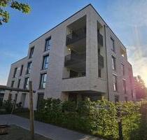 Geschmackvolle 3-Raum-Wohnung mit gehobener Innenausstattung mit Balkon und EBK - Pfullingen