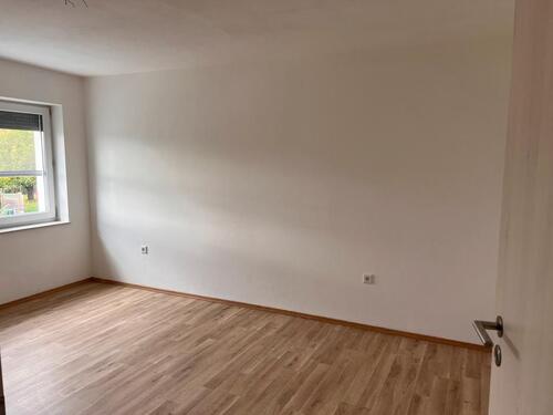 Foto - Etagenwohnung zur Miete in Medlingen