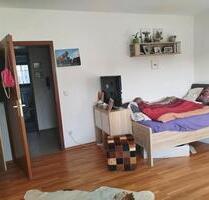 WG-Zimmer mit eigenem Bad + Terrasse in lieber Mädels WG - Gießen Schlangenzahl