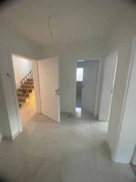 Foto - Kernsanierte Wohnung mit Garage zu vermieten