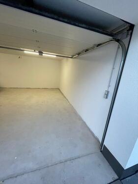 Foto - Garagenstellplatz - 90,00 EUR Miete,