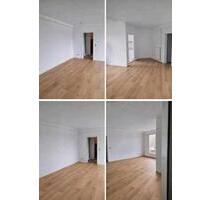 Renovierte 2 Zimmer Wohnung direkt im Ortskern - Schönberg (Holstein)