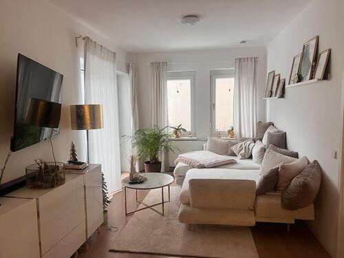 Foto - 2-Raum Wohnung an der Elbe - 633,00&nbsp;EUR Kaltmiete, ca.&nbsp; 64,50&nbsp;m&sup2;