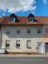 Foto - Wohnhaus mit Scheune und Innenhof