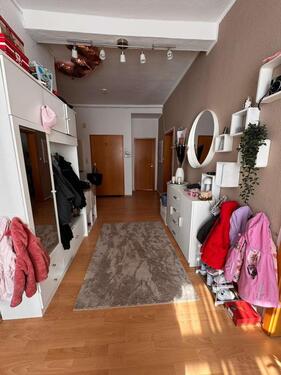 Foto - Gepflegte und helle 4,5 Zimmer Wohnung