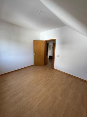 Foto - Dachgeschoßwohnung in Großwallstadt zur Miete