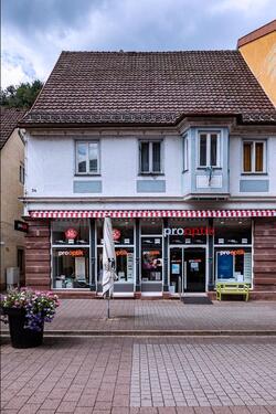 Foto - Wohnhaus mit Gewerbeeinheit die Inflation kommt zurück