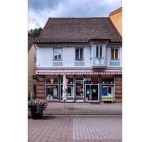 Wohnhaus mit Gewerbeeinheit die Inflation kommt zurück - Schramberg