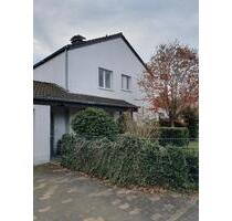 Zuhause mit viel Platz in Oelde - Zweifamilienhaus EG frei