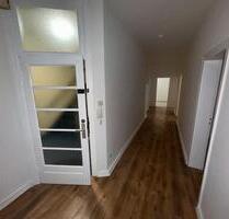 Schöne großzügige 4 Zimmer Wohnung mit Balkon - Bremerhaven