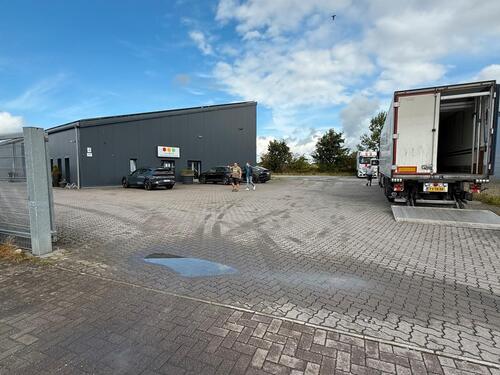 Foto - Lagerhalle - Lagerfläche flexibel 100-300 qm zur Untermiete